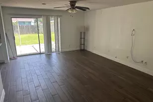 2103 Carlton Rd, Carrollton, TX 75007 - Photo 2