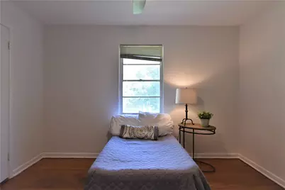 1202 Sunnyside Avenue, Cockrell Hill, TX 75211 - Photo 8