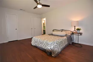 1202 Sunnyside Ave, Cockrell Hill, TX 75211 - Photo 10