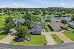 533 Kiowa Dr W, Lake Kiowa, TX 76240 - Photo 30