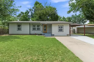552 Souder Dr, Hurst, TX 76053 - Photo 2