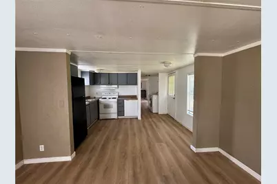 204 W Tarrant Street, Cumby, TX 75433 - Photo 2