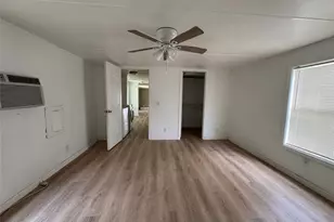 204 W Tarrant St, Cumby, TX 75433 - Photo 10