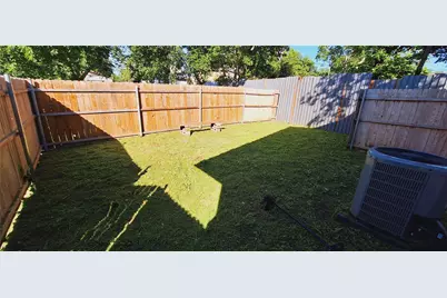3322 NW 30th Street, Fort Worth, TX 76106 - Photo 12