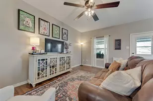 120 Horseshoe Lake Dr, Edgewood, TX 75117 - Photo 6