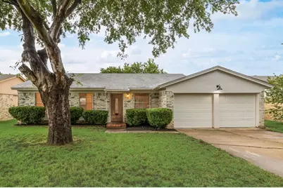 5625 Marlene, Haltom City, TX 76148 - Photo 2