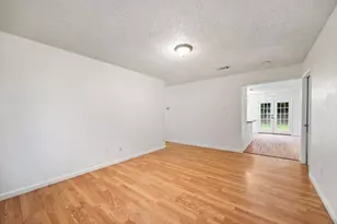 5625 Marlene, Haltom City, TX 76148 - Photo 4