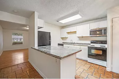5625 Marlene, Haltom City, TX 76148 - Photo 8