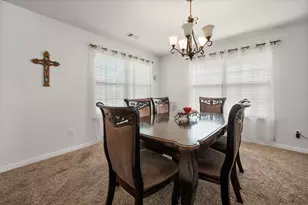 2848 Grandview Dr, Grand Prairie, TX 75052 - Photo 4