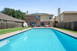 2848 Grandview Dr, Grand Prairie, TX 75052 - Photo 26