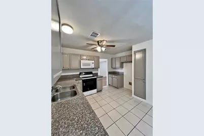 6104 Bay Hill, Arlington, TX 76018 - Photo 6