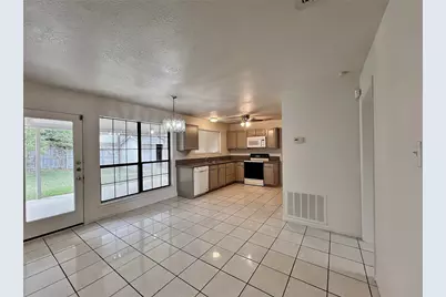 6104 Bay Hill, Arlington, TX 76018 - Photo 8