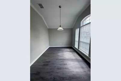 924 Marist Drive, Fort Worth, TX 76120 - Photo 2