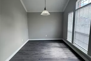 924 Marist Dr, Fort Worth, TX 76120 - Photo 2