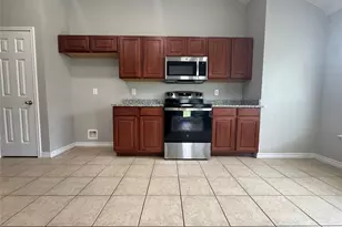 924 Marist Dr, Fort Worth, TX 76120 - Photo 6