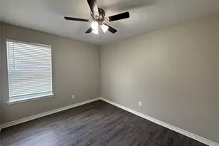 924 Marist Dr, Fort Worth, TX 76120 - Photo 22