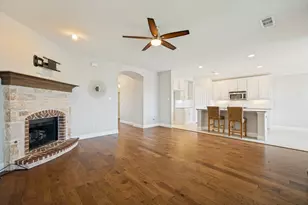 1217 Roadrunner Dr, Little Elm, TX 75068 - Photo 10