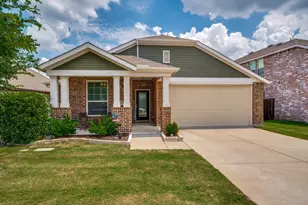 1217 Roadrunner Dr, Little Elm, TX 75068 - Photo 2