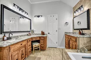 148 Saddle Brook Dr, Hudson Oaks, TX 76087 - Photo 38