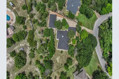 148 Saddle Brook Drive, Hudson Oaks, TX 76087 - Photo 2