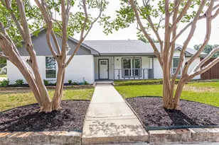 7208 Stonybrooke Dr, North Richland Hills, TX 76182 - Photo 1
