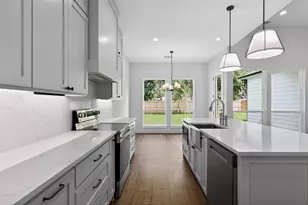 3711 Metropolitan Ave, Dallas, TX 75210 - Photo 10