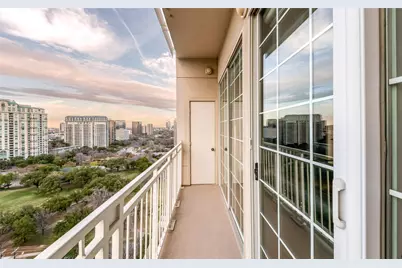 3225 Turtle Creek Boulevard #1906, Dallas, TX 75219 - Photo 18
