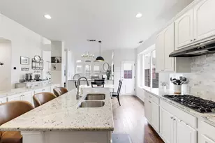 2373 Falcon Point Dr, Frisco, TX 75033 - Photo 16
