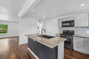 917 NW 8th St, Grand Prairie, TX 75050 - Photo 18