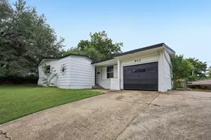917 NW 8th St, Grand Prairie, TX 75050 - Photo 2