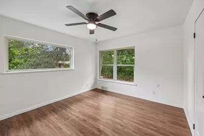 917 NW 8th Street, Grand Prairie, TX 75050 - Photo 24