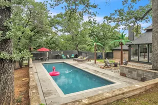 900 E Pioneer Circle, Argyle, TX 76226 - Photo 2