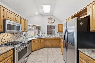 5101 Hearthcrest Drive, Garland, TX 75044 - Photo 10