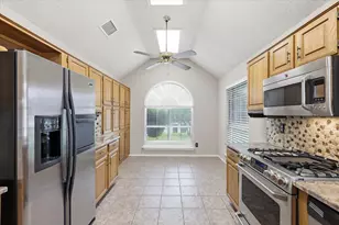 5101 Hearthcrest Dr, Garland, TX 75044 - Photo 14