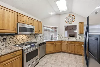 5101 Hearthcrest Drive, Garland, TX 75044 - Photo 16