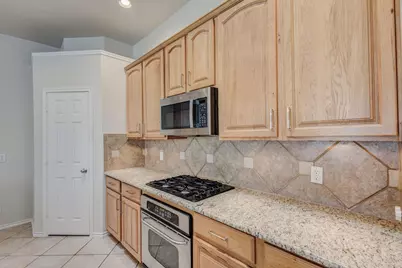 512 Wentworth Drive, McKinney, TX 75072 - Photo 8