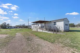 3205 Oak Hill Dr, Granbury, TX 76048 - Photo 1