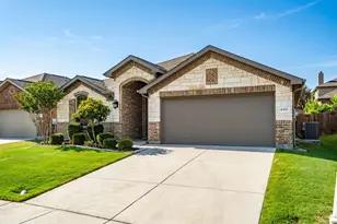 14357 Artisan Dr, Fort Worth, TX 76052 - Photo 2