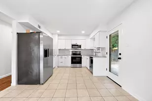 2632 Materhorn Dr, Dallas, TX 75228 - Photo 6