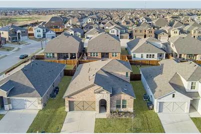 6229 Lassen Court, Celina, TX 76227 - Photo 2