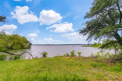 233 Lakeland Drive, Highland Village, TX 75077 - Photo 12