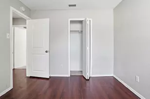 6735 Woodhill Rd, Dallas, TX 75217 - Photo 18