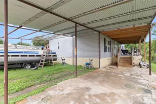604 S 1st St, San Saba, TX 76877 - Photo 2