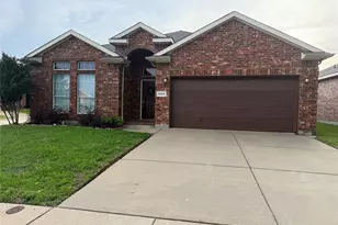 9524 Navarro St, Fort Worth, TX 76036 - Photo 1