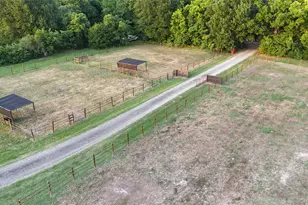 899 Co Rd 1555, Bonham, TX 75418 - Photo 32