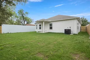 1542 Caldwell St, Dallas, TX 75223 - Photo 32