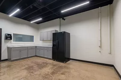 609 112th Street #B, Arlington, TX 76011 - Photo 6