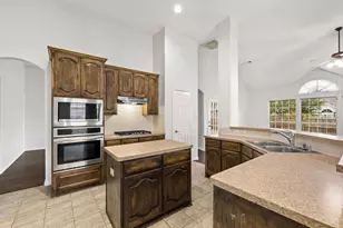 9 Roosevelt Ct, Mansfield, TX 76063 - Photo 8
