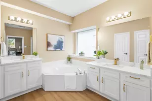 1308 Island Dr, Carrollton, TX 75007 - Photo 12