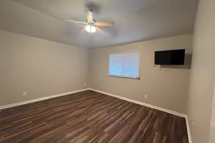 2524 Bill Moses Parkway, Farmers Branch, TX 75234 - Photo 14